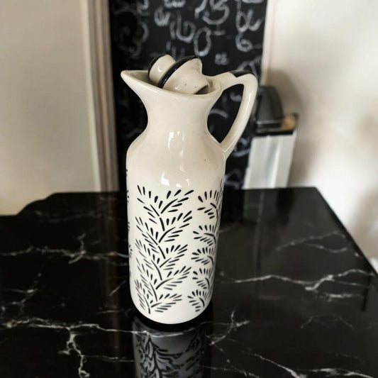 Whispering leaf oil vessel