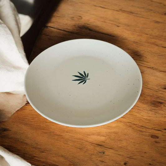 Verdant essence dinner plate