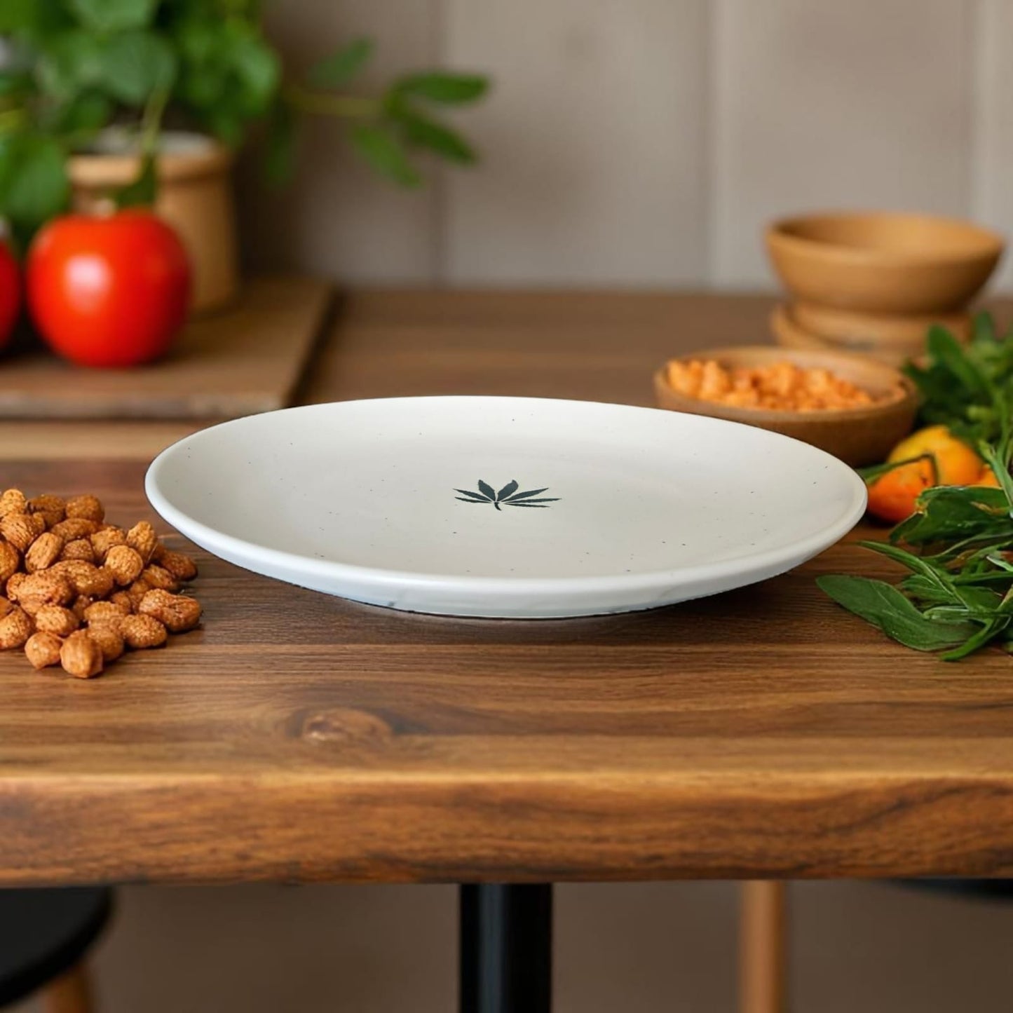 Verdant essence dinner plate